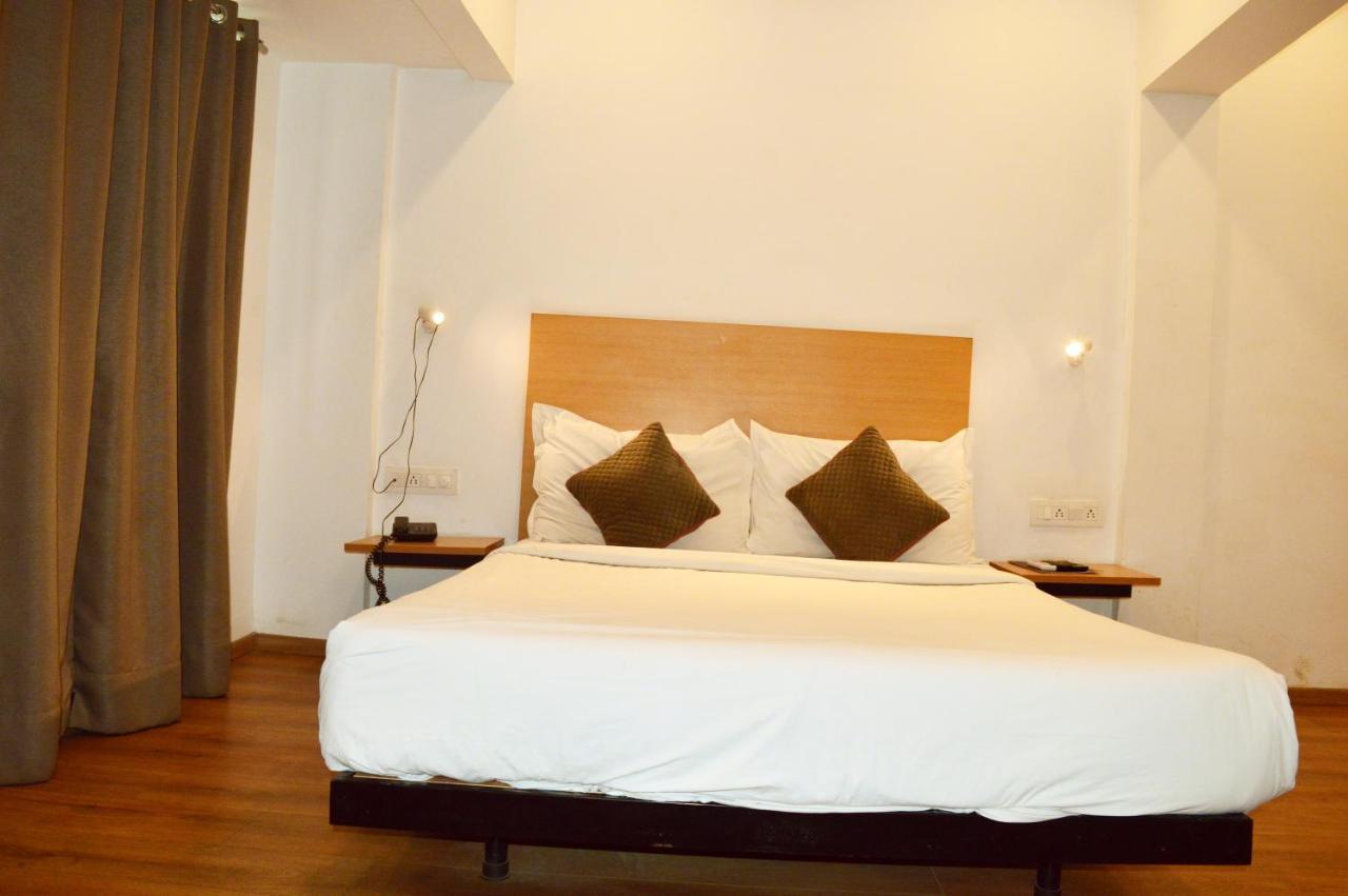 Hotel Orient Avenue ناغبور المظهر الخارجي الصورة